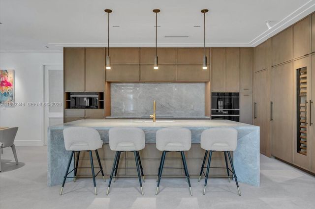 4191 Battersea Rd, Miami, FL 33133