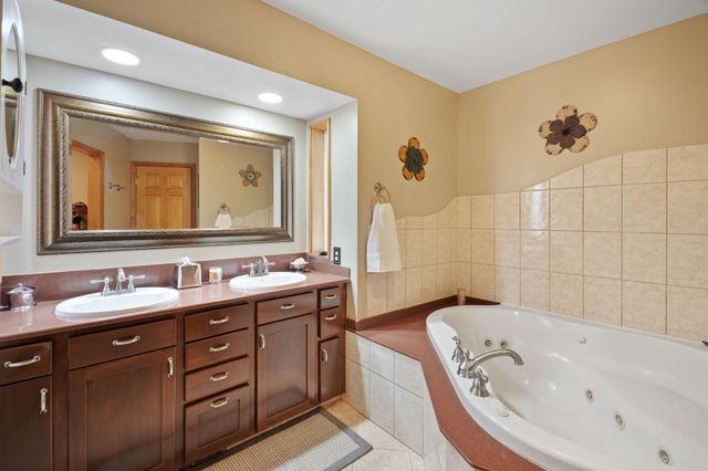 7645 84th Avenue N, Greenfield, MN 55373