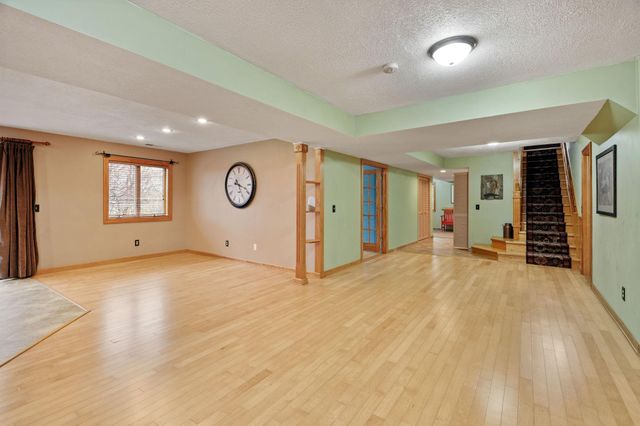 7645 84th Avenue N, Greenfield, MN 55373