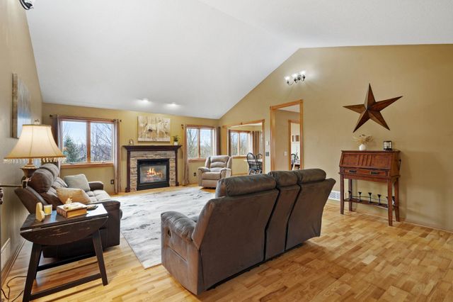 7645 84th Avenue N, Greenfield, MN 55373