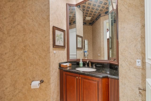 841 Harbour Isle Place, North Palm Beach, FL 33410