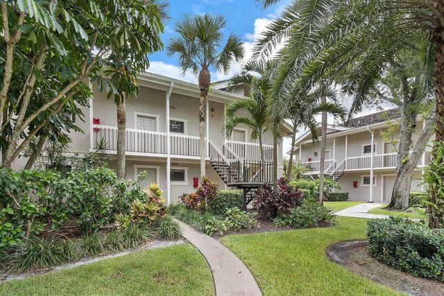 11863 Wimbledon Circle 426, Wellington, FL 33414