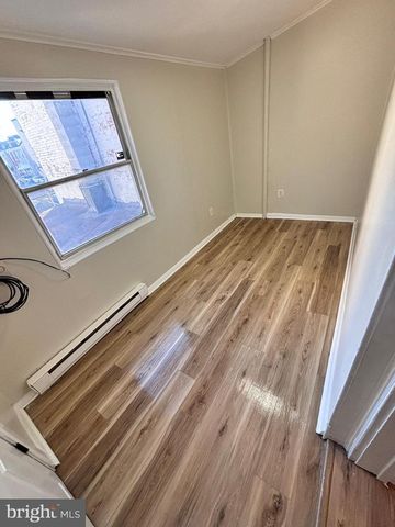 343 CHESTNUT ST, Reading, PA 19602