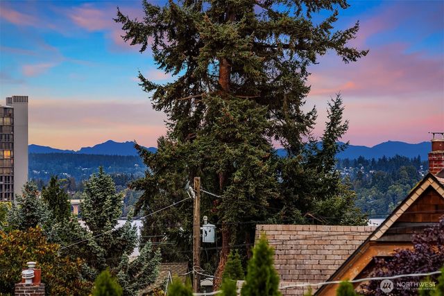 1508 37th Avenue E, Seattle, WA 98112