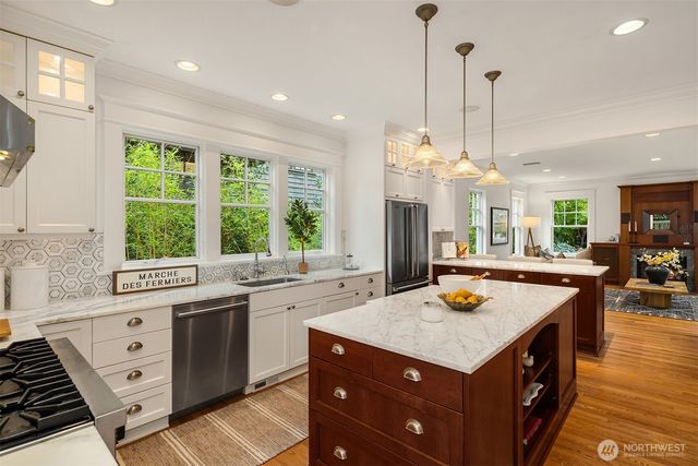 1508 37th Avenue E, Seattle, WA 98112