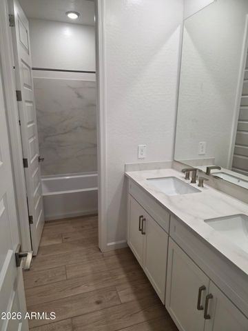 9730 S 11TH Place S, Phoenix, AZ 85042
