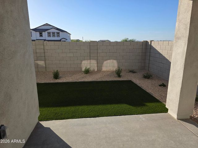 9730 S 11TH Place S, Phoenix, AZ 85042