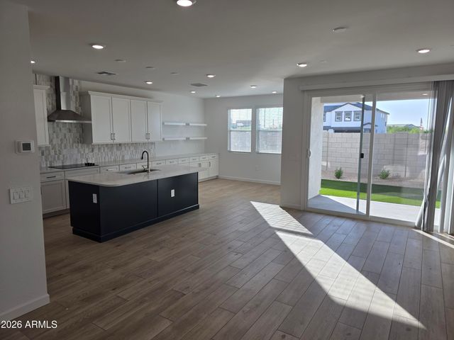 9730 S 11TH Place S, Phoenix, AZ 85042