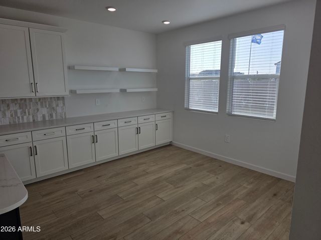9730 S 11TH Place S, Phoenix, AZ 85042