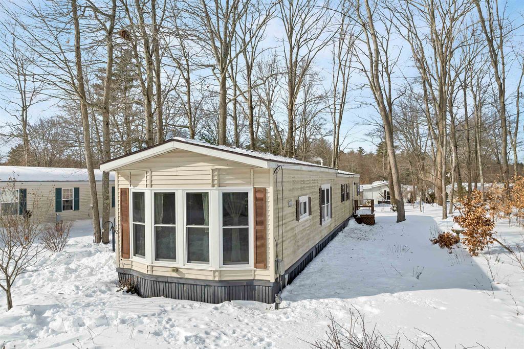 12 Cornwall Avenue, Exeter, NH 03833