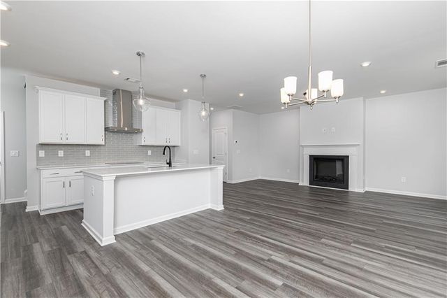 310 Cavalier SE Lane, Acworth, GA 30102