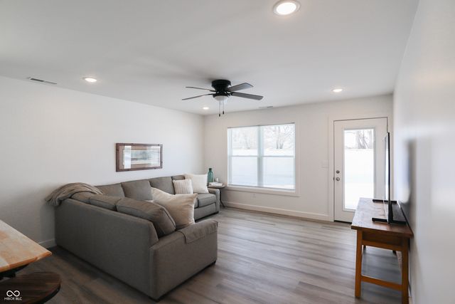 1622 W Paula Drive, Columbus, IN 47201