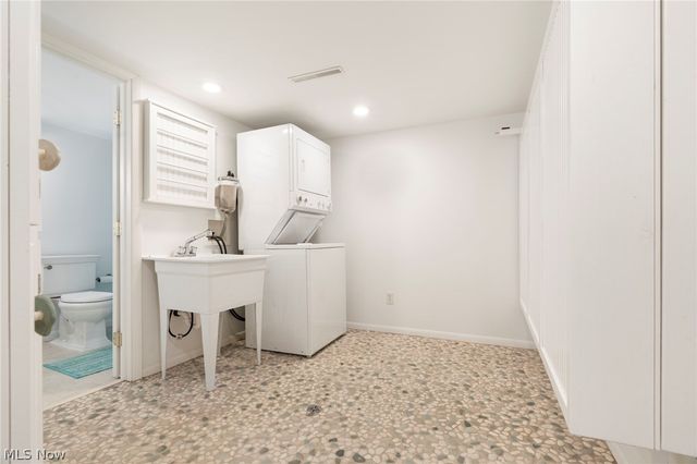 3144 Rockwood Drive SW, Carrollton, OH 44615