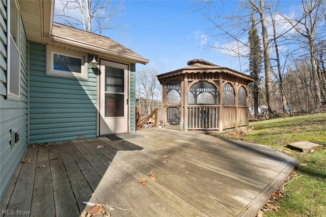 3144 Rockwood Drive SW, Carrollton, OH 44615