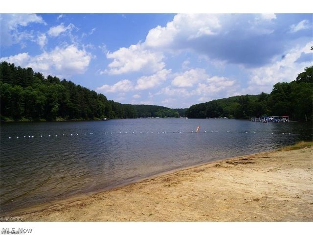 3144 Rockwood Drive SW, Carrollton, OH 44615