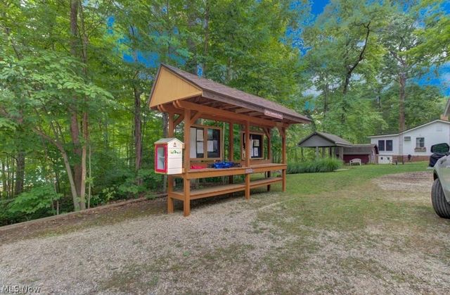 3144 Rockwood Drive SW, Carrollton, OH 44615