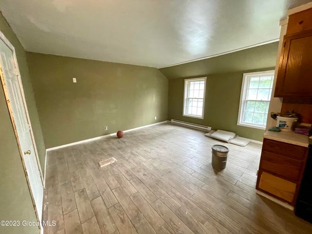 197 Vrooman Avenue, Amsterdam, NY 12010