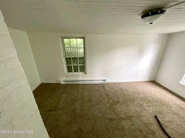 197 Vrooman Avenue, Amsterdam, NY 12010