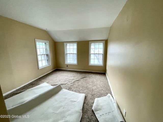 197 Vrooman Avenue, Amsterdam, NY 12010