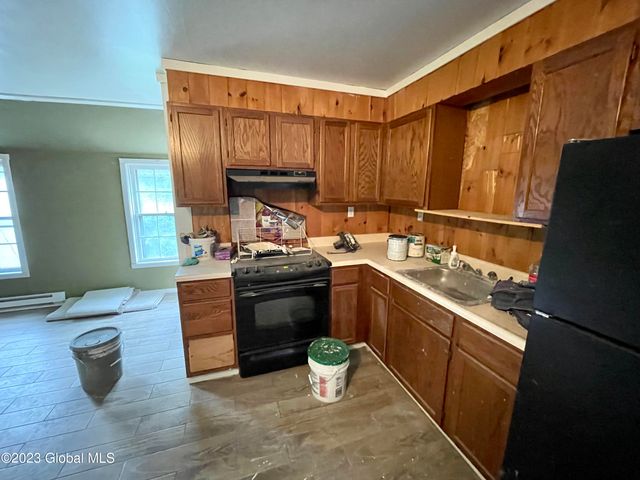 197 Vrooman Avenue, Amsterdam, NY 12010