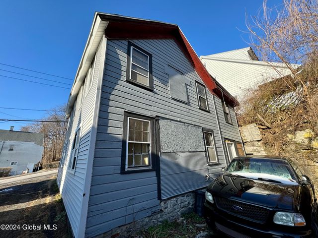 197 Vrooman Avenue, Amsterdam, NY 12010
