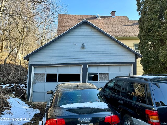 197 Vrooman Avenue, Amsterdam, NY 12010