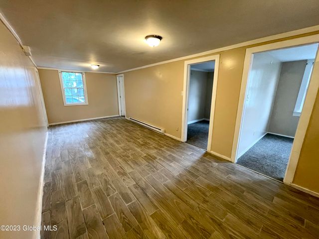 197 Vrooman Avenue, Amsterdam, NY 12010