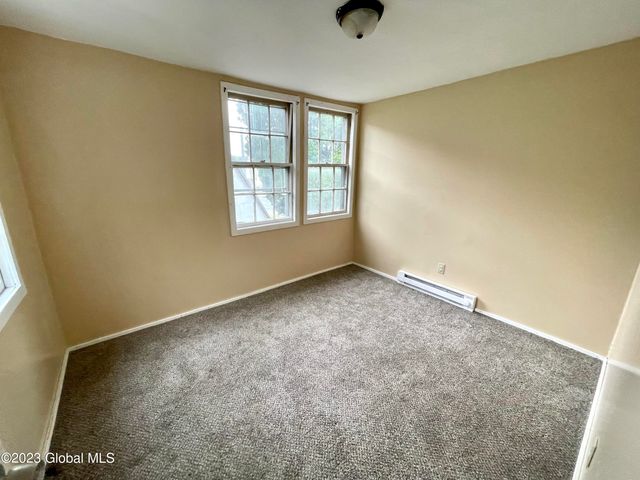 197 Vrooman Avenue, Amsterdam, NY 12010