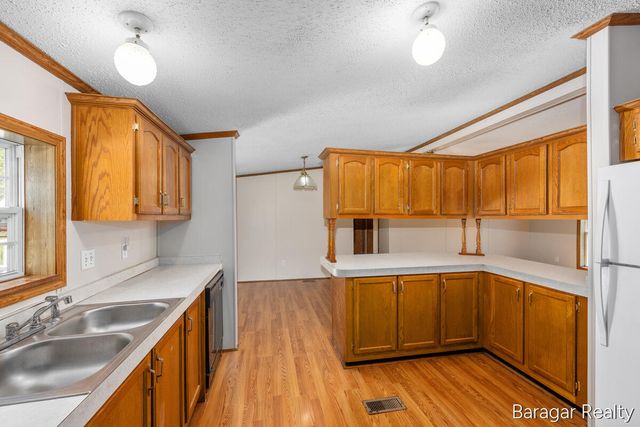8965 Holton Road, Holton, MI 49425