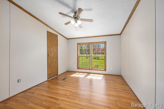 8965 Holton Road, Holton, MI 49425