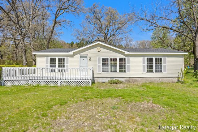 8965 Holton Road, Holton, MI 49425