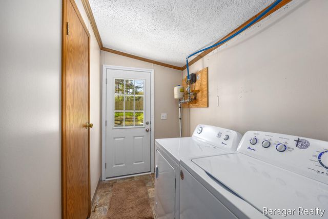 8965 Holton Road, Holton, MI 49425