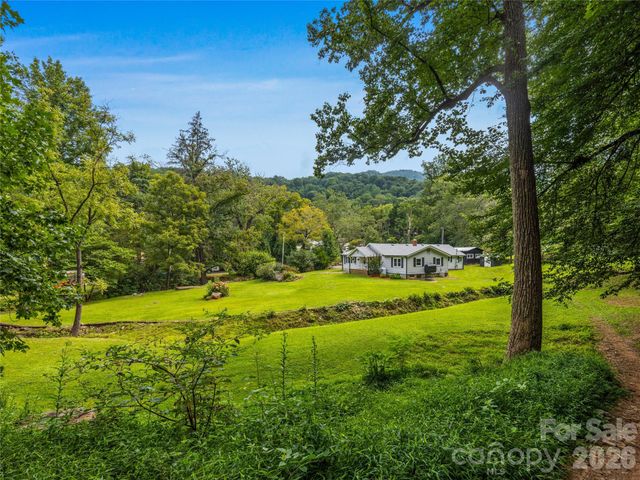 91 Rice Branch Road, Asheville, NC 28804