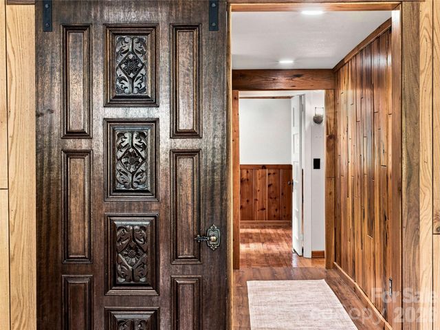 91 Rice Branch Road, Asheville, NC 28804
