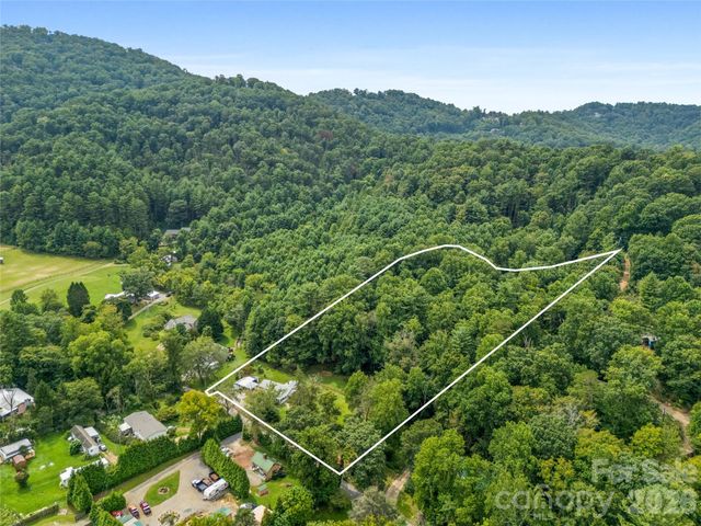 91 Rice Branch Road, Asheville, NC 28804