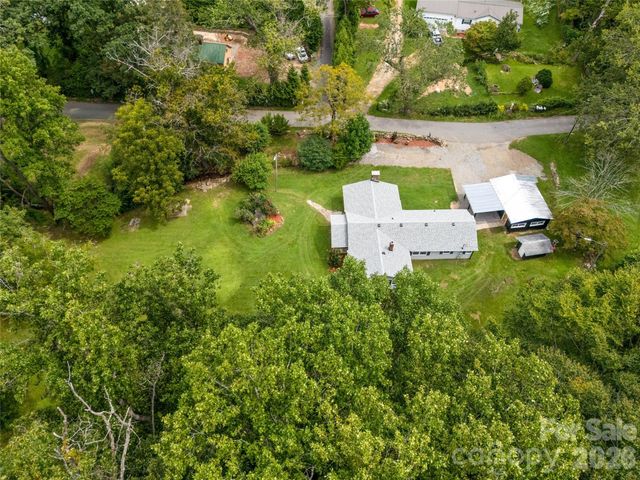 91 Rice Branch Road, Asheville, NC 28804