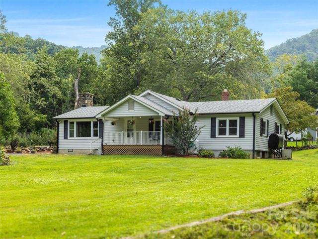 91 Rice Branch Road, Asheville, NC 28804