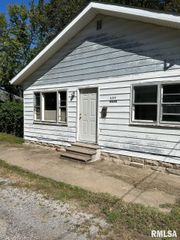 604 N 9TH Street, Murphysboro, IL 62966