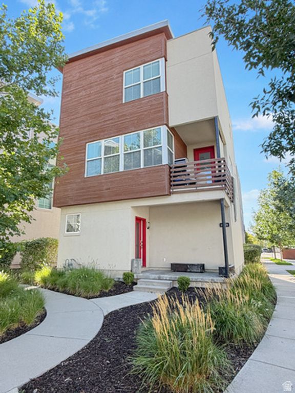 10371 S ROARING CREEK LN, South Jordan, UT 84009 — exterior