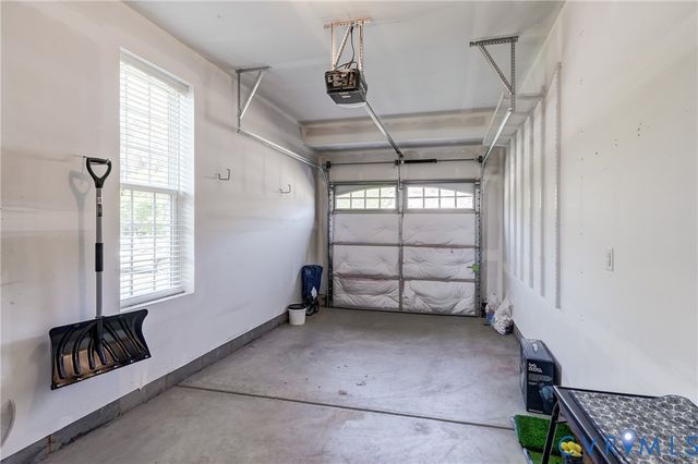 8933 Ringview Dr, Mechanicsville, VA 23116