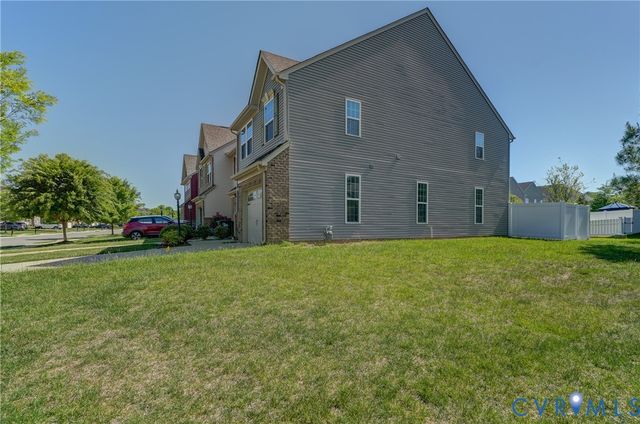 8933 Ringview Dr, Mechanicsville, VA 23116