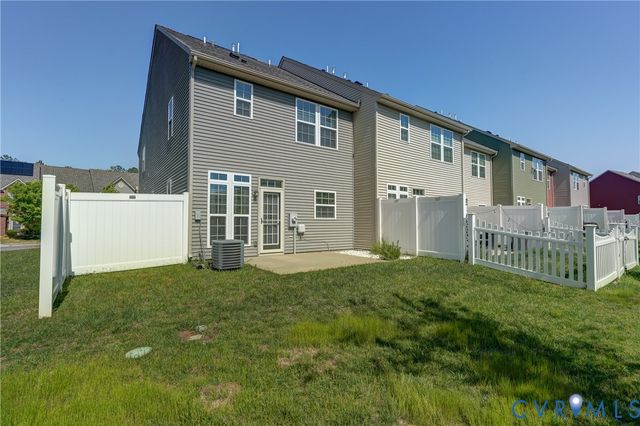 8933 Ringview Dr, Mechanicsville, VA 23116