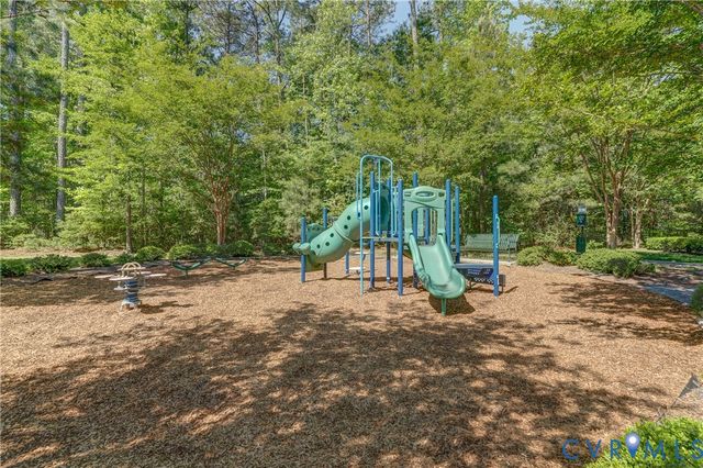 8933 Ringview Dr, Mechanicsville, VA 23116