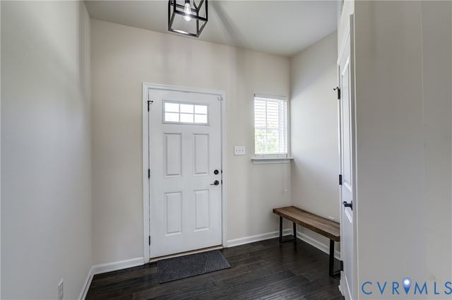 8933 Ringview Dr, Mechanicsville, VA 23116