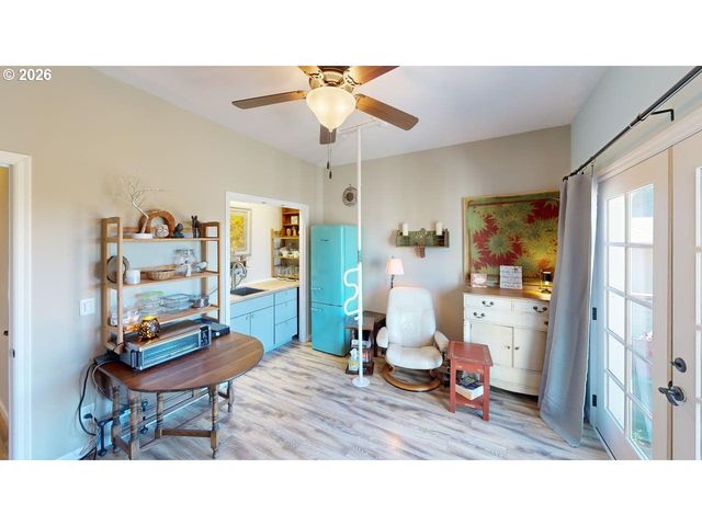 7200 VISTA RIDGE Dr, Brookings, OR 97415