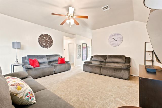 19501 Vista Avenue, Edmond, OK 73012
