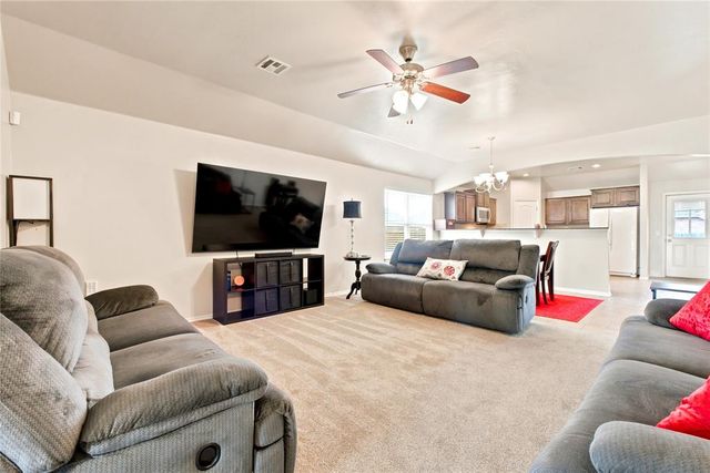 19501 Vista Avenue, Edmond, OK 73012