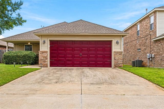 19501 Vista Avenue, Edmond, OK 73012
