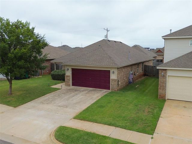 19501 Vista Avenue, Edmond, OK 73012
