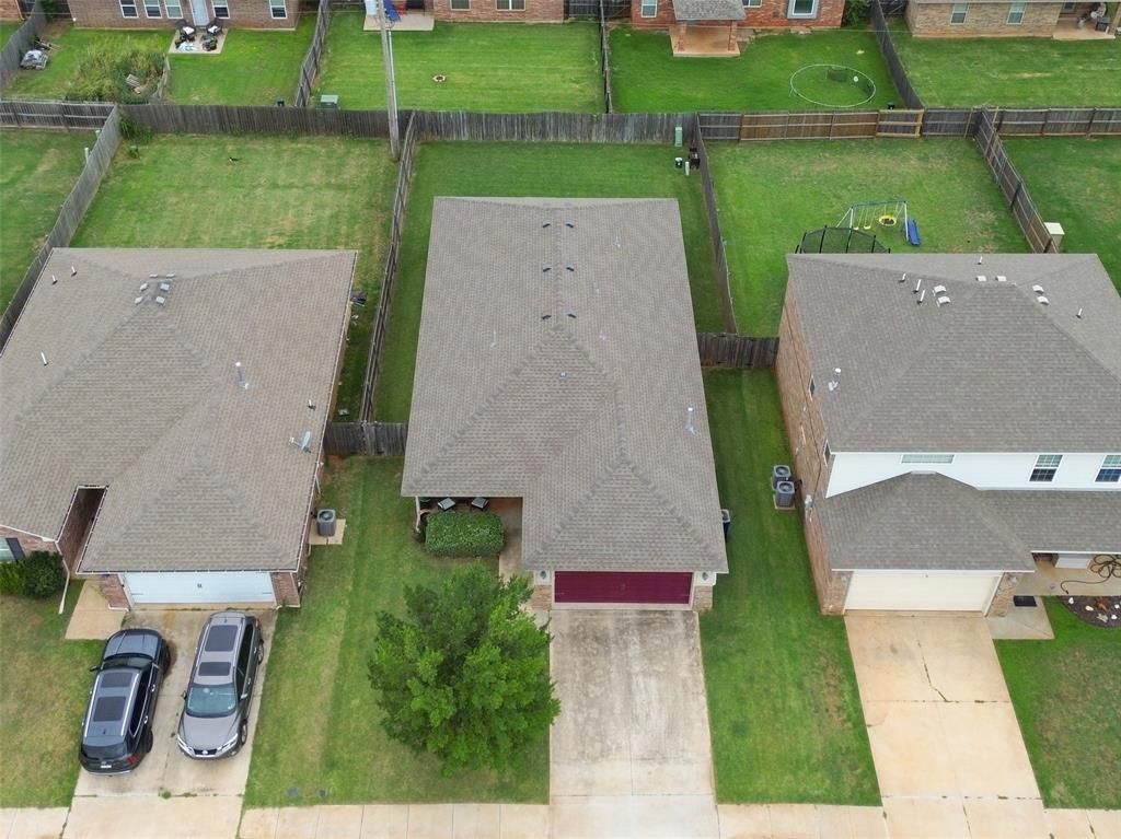 Image 41 of property listing at 19501 Vista Avenue, Edmond, OK 73012